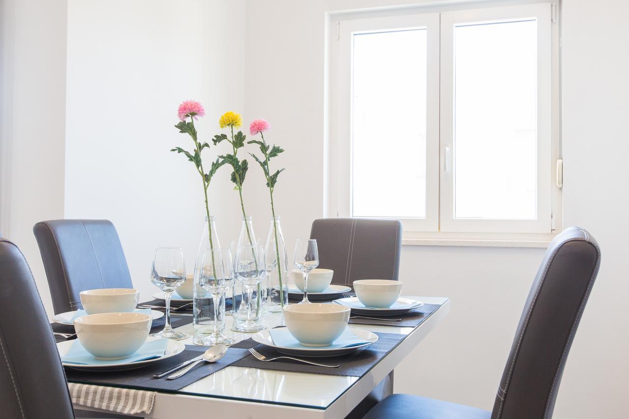 Maiv Residence - Family & Designer Suites Rogoznica  Extérieur photo