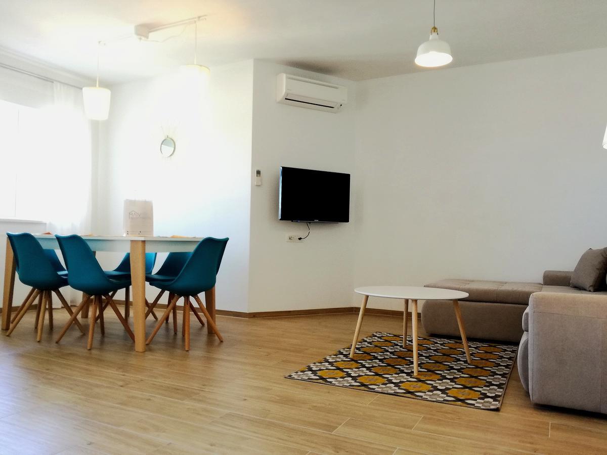 Maiv Residence - Family & Designer Suites Rogoznica  Extérieur photo